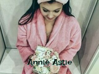 Annie_Astie