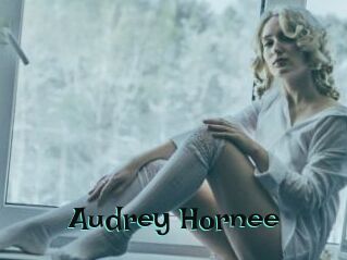 Audrey_Hornee