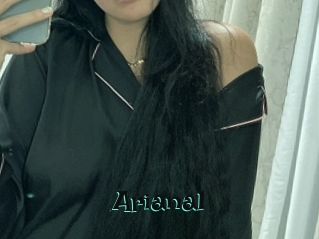 Ariana1