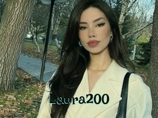 Laura200