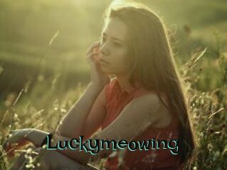Luckymeowing