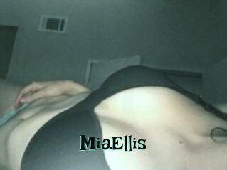 Mia_Ellis
