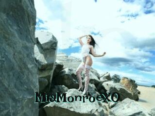 MiaMonroeXO