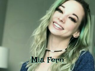 Mia_Fern