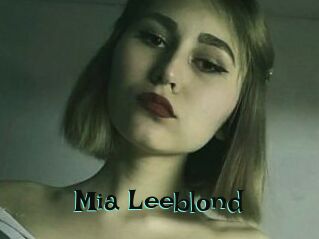 Mia_Leeblond
