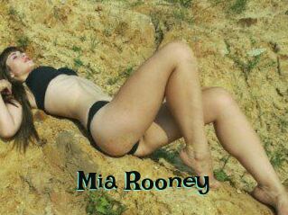 Mia_Rooney