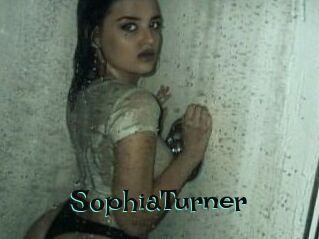Sophia_Turner