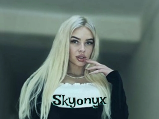 Skyonyx