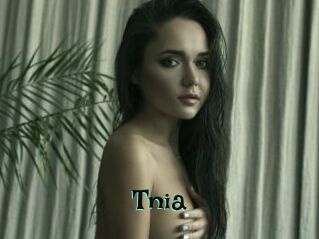 Tnia