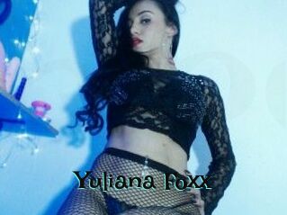 Yuliana_Foxx